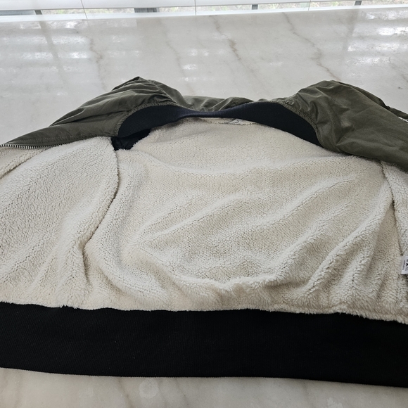 ACEMI WOMENS black fleece jacket, Size Small - Picture 11 of 11